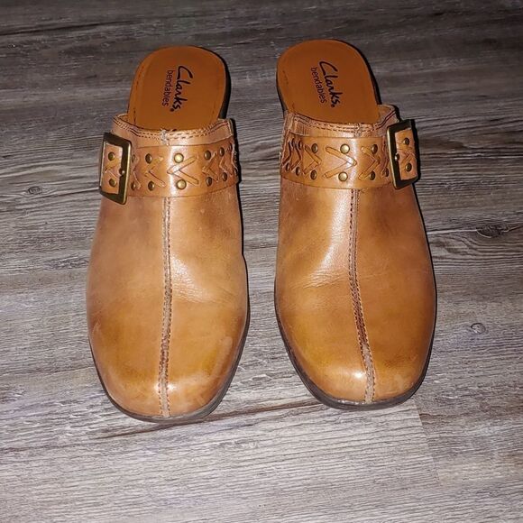 Clarks bendables tan mules clogs Sz 10 EUC - Picture 1 of 6